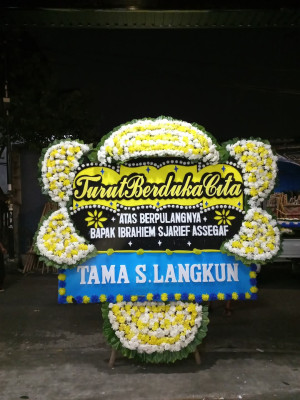Papan Bunga Duka di Kampung Buyang